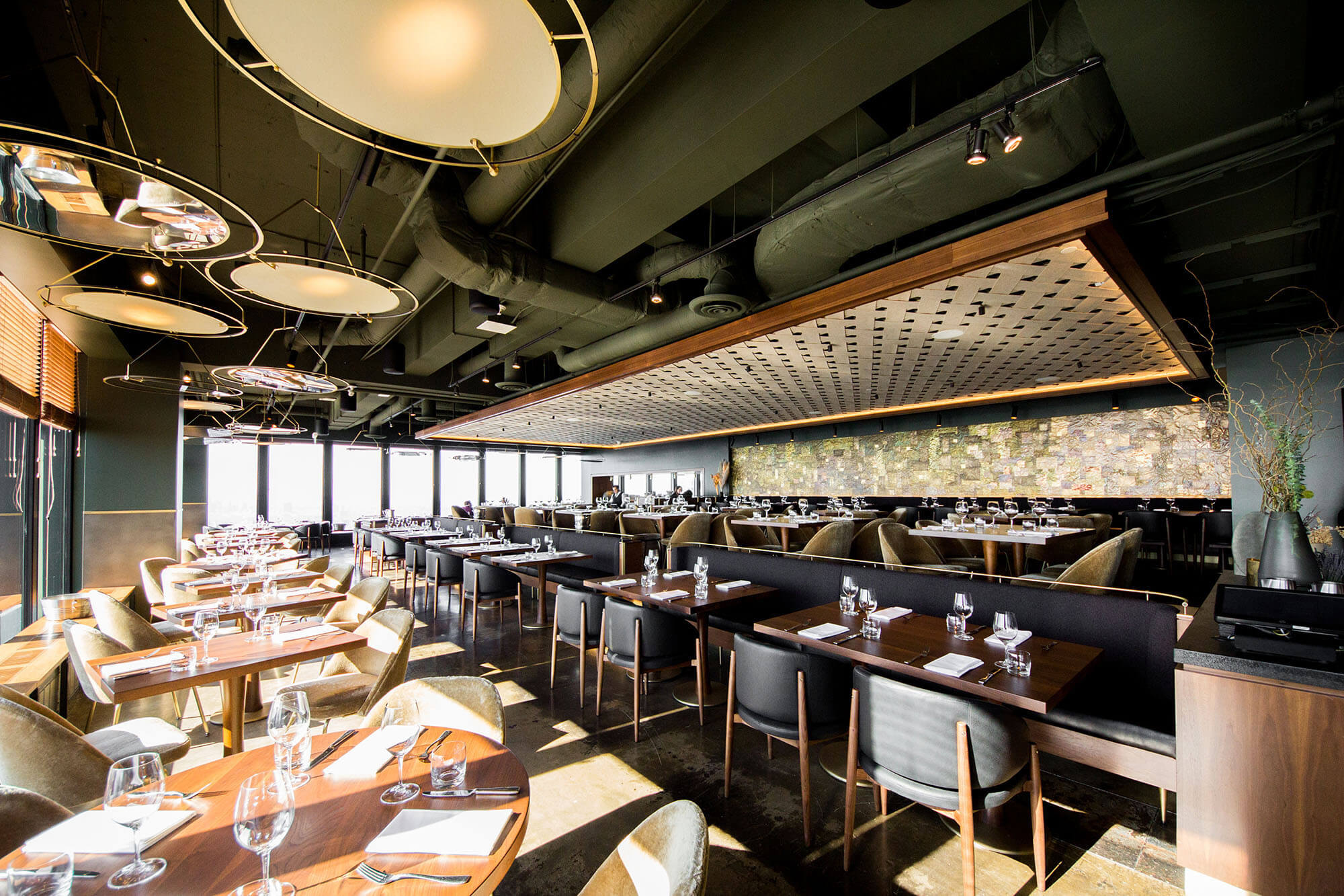 Mother's Day Lunch in Toronto Canoe