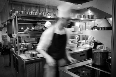 Auberge du Pommier Kitchen