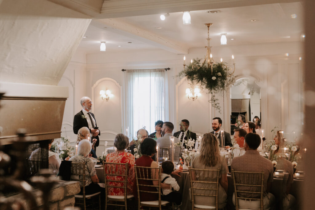 Private dining room | Auberge du Pommier Toronto wedding venue