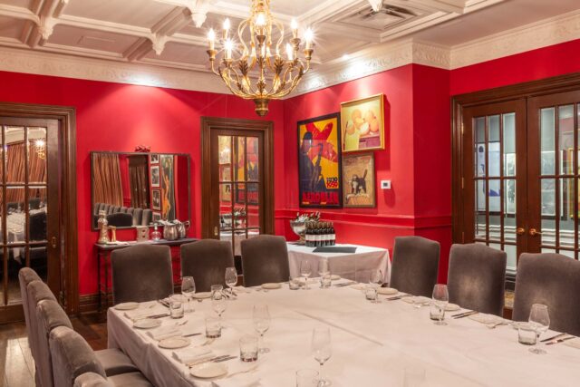 Biffs-Bistro-Interior-PDR-Red-Room