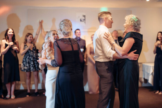 Kelsey & Todd's wedding at Auberge du Pommier in Toronto