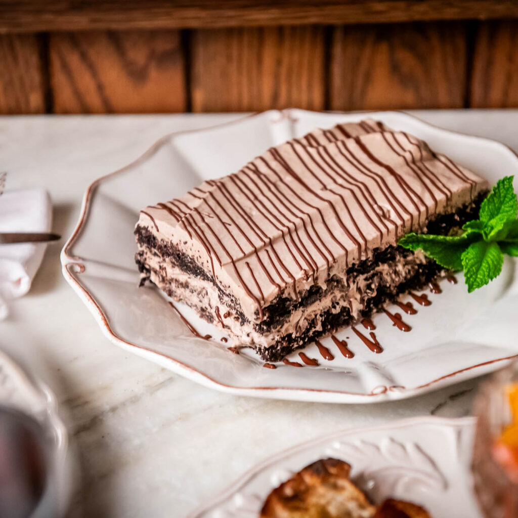 35 Restaurants In Toronto With Valentine's Day 2022 Menus