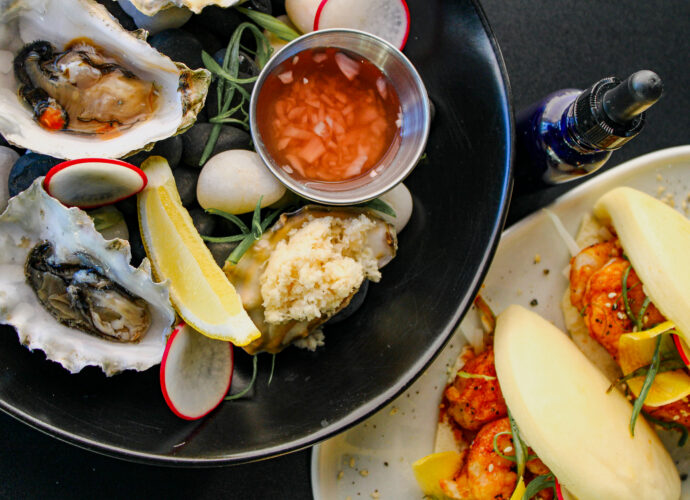 oysters and shrimp bao downtown dining week alchemy bar